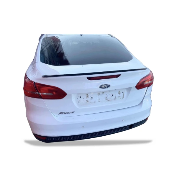 Ford Focus 3.5 Sedan Beyaz Bagaj Kapağı