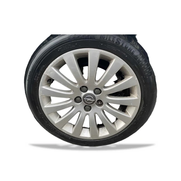 Opel Insignia 18 Inç Çıkma Jant ve Milestone 245/45R18 Lastik Takımı